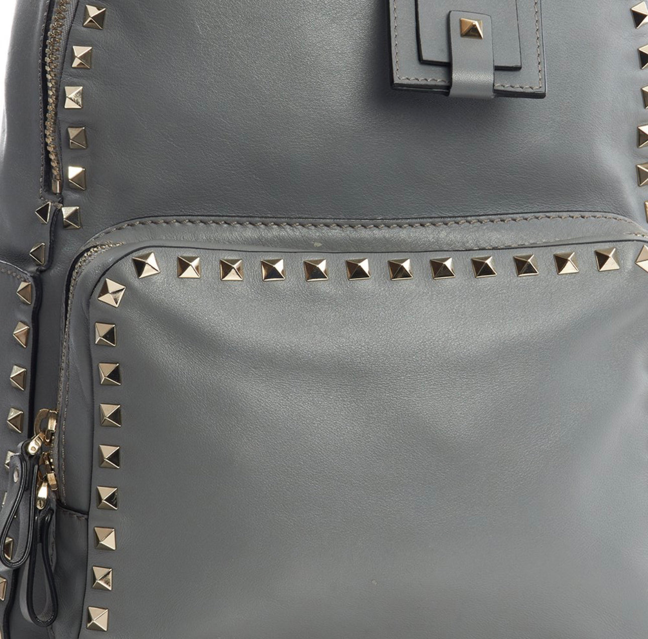 Valentino Garavani Leather Rockstud Backpack with Silver Hardware - Resale Price 1,324€