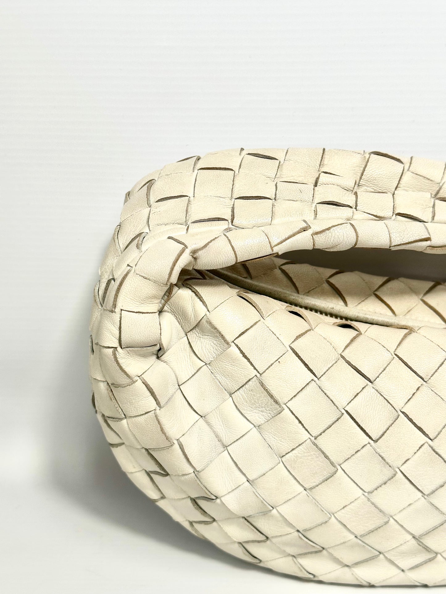 Bottega Veneta White 'Jodie' Bag In Leather RRP - 2,400€