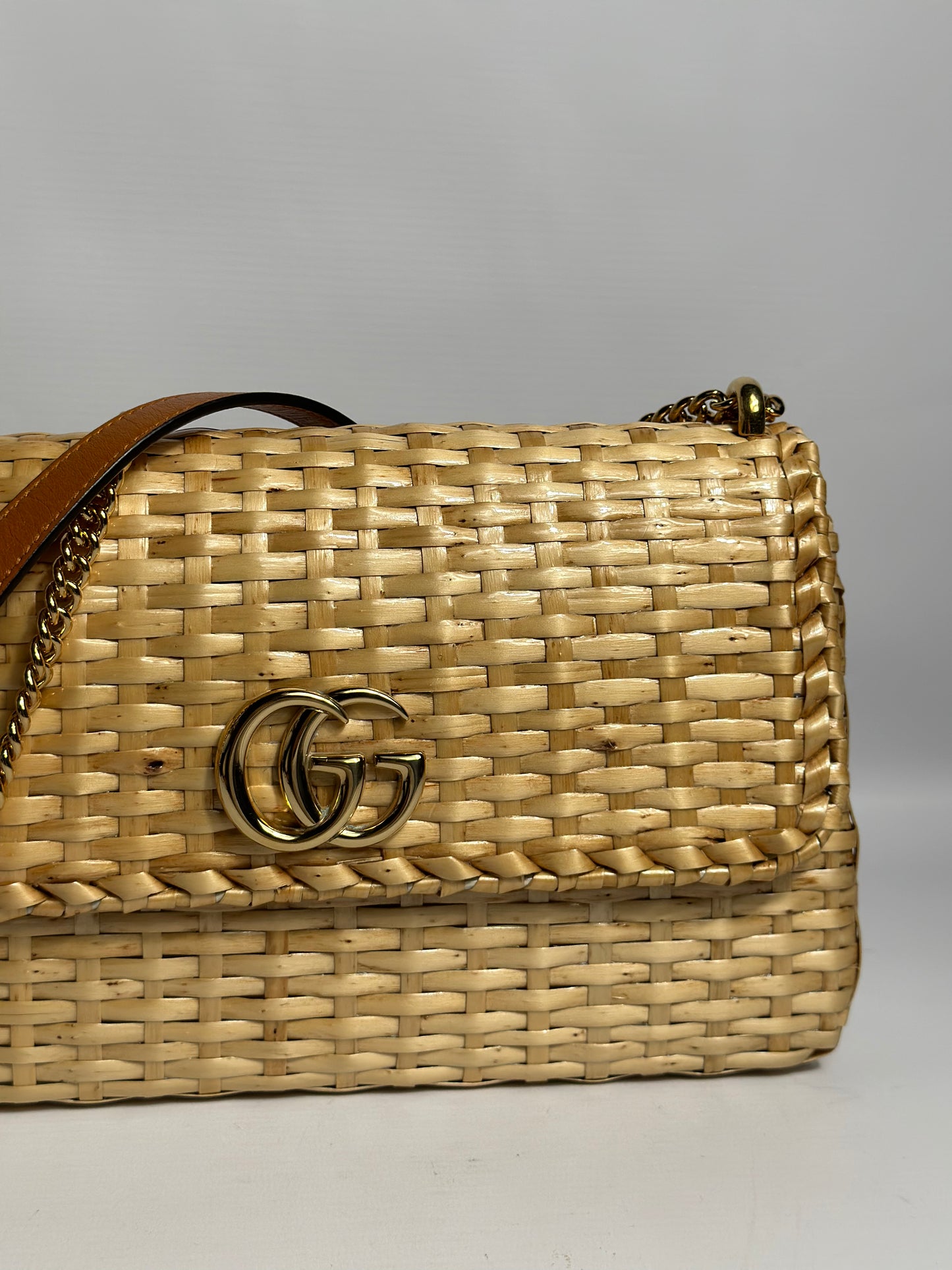 Gucci Natural Glazed Woven-Wicker Cestino Bag With Gold Hardware