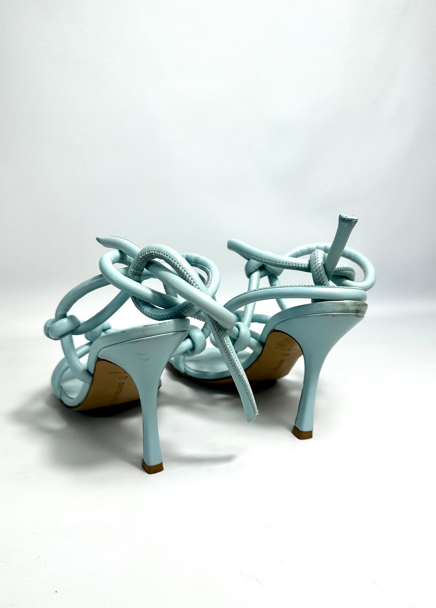 Bottega Veneta Baby Blue Knot Leather Heels Size Europe 40 - Retail Price 850€
