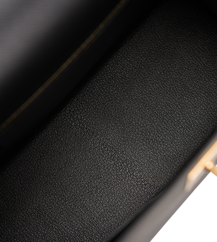Hermès Black Kelly Sellier 28cm Epsom Leather and Gold Hardware