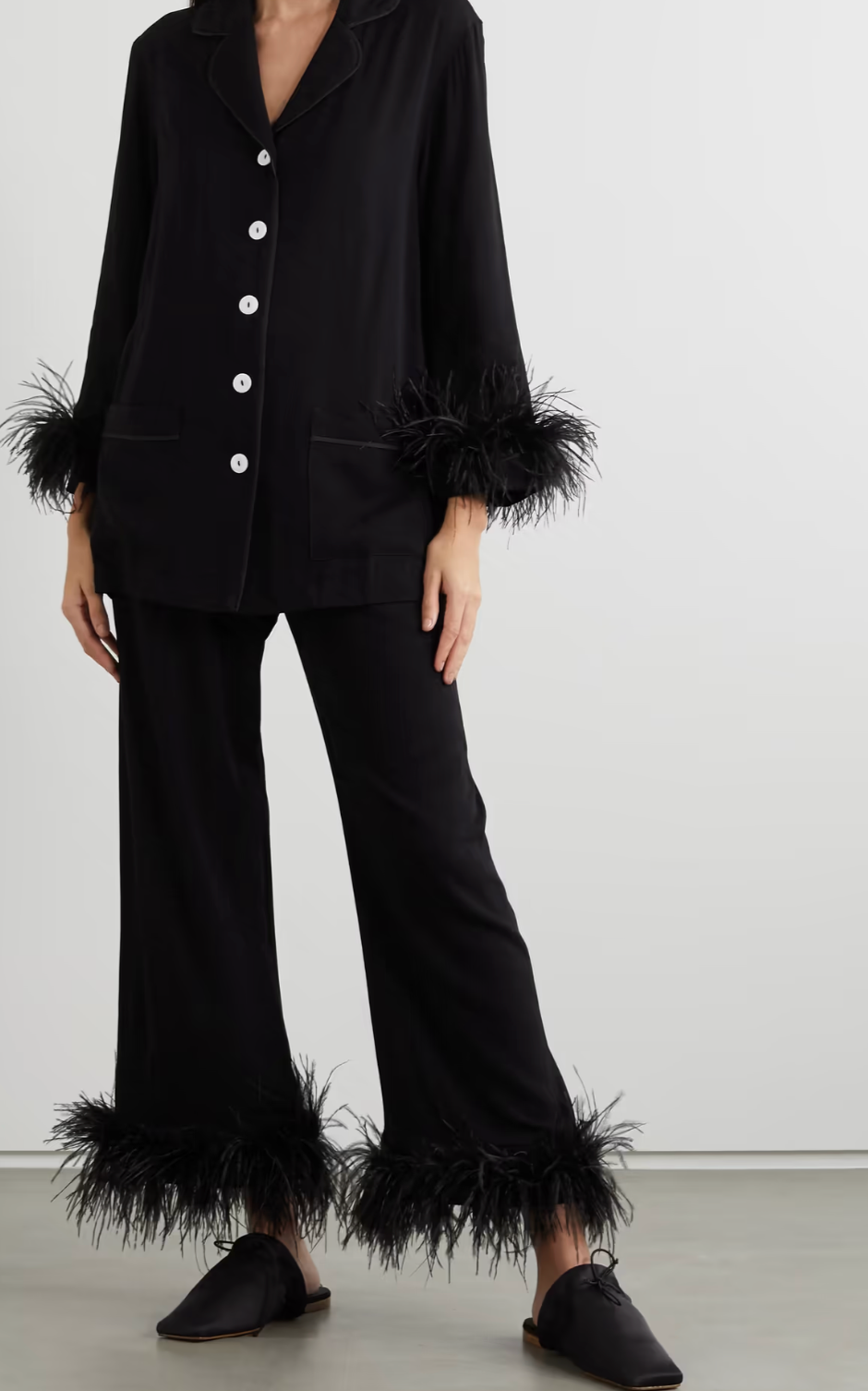 Sleeper Black Feather-Trimmed Crepe De Chine Pajama Set With Mother Of Pearl Buttons Size Small Retail Price - 430€